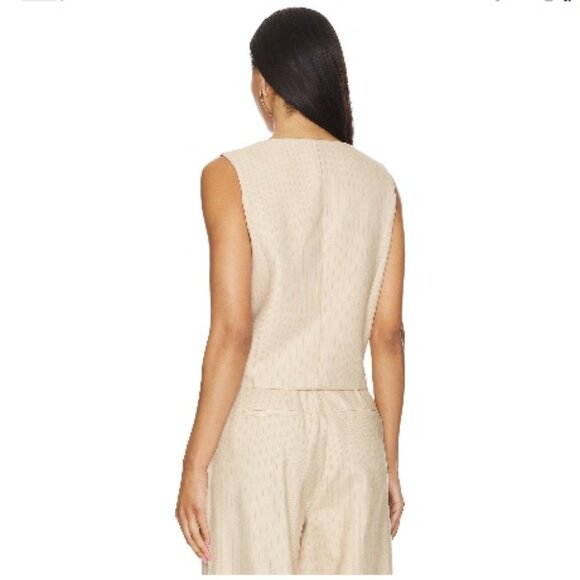 We Wore What Scoop Tailored Vest Top, Safari Multi Tan | Size Medium - Picture 3 of 6